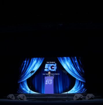 Türk Telekom 5G galasında hologram şovu yaptı